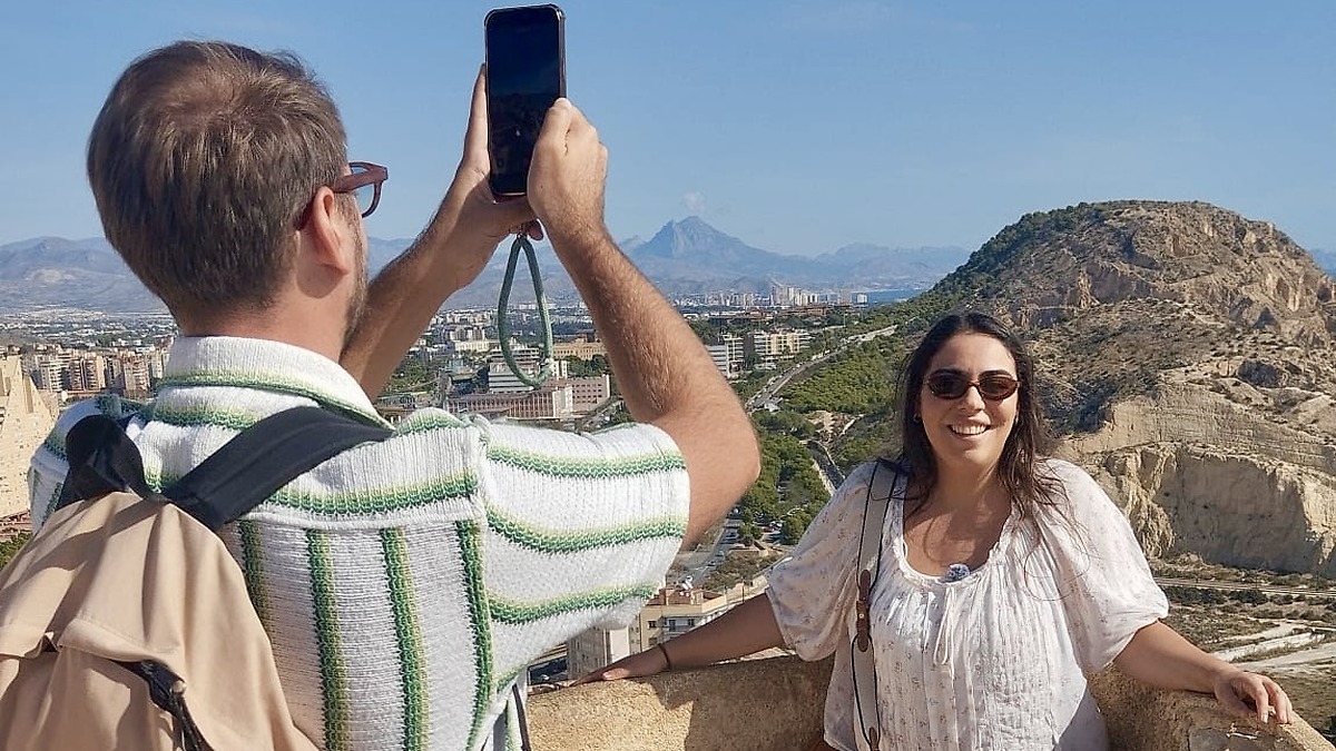 Italian influencers explore Costa Blanca to boost tourism and air connectivity
