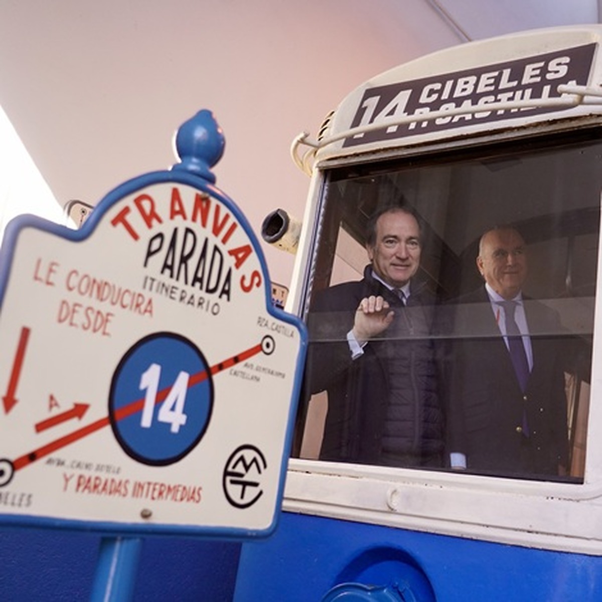 EMT Madrid welcomes historic tram back to the city