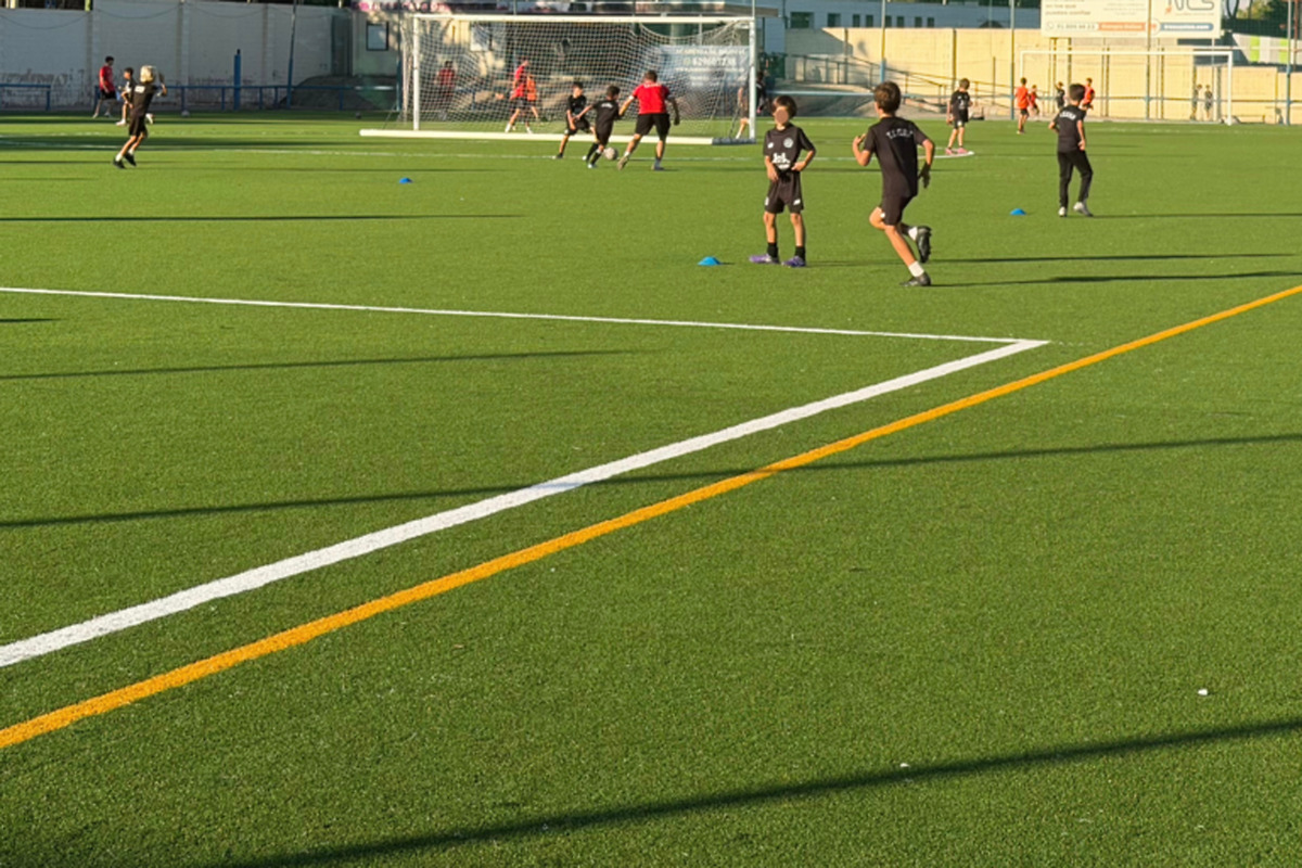 Jaime Mata football pitch upgraded with new artificial turf and LED lighting