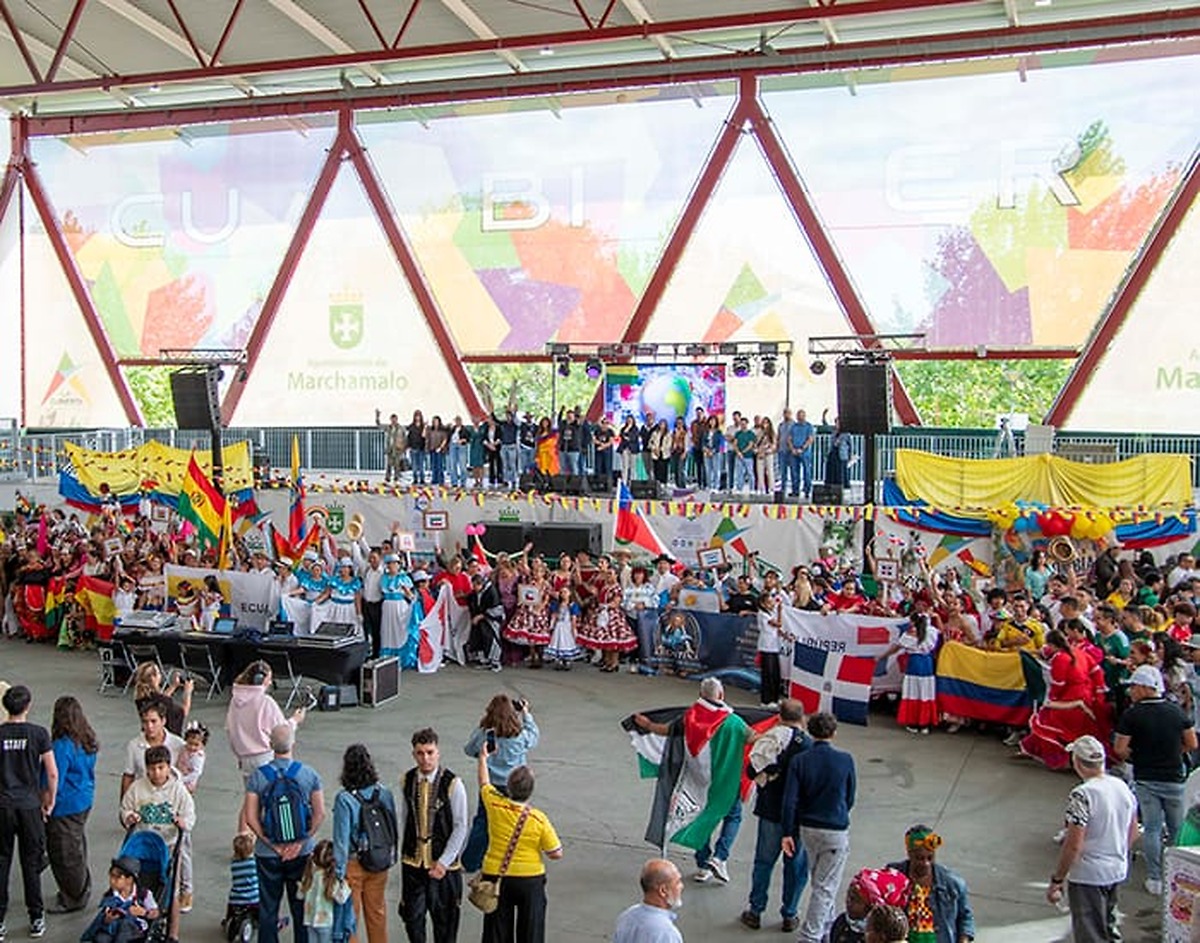 Marchamalo entre culturas breaks records with 15 participating countries and hundreds of visitors