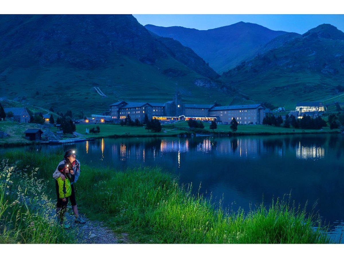 Vall de Núria launches night package for enjoying the sky, gastronomy, and nature in October