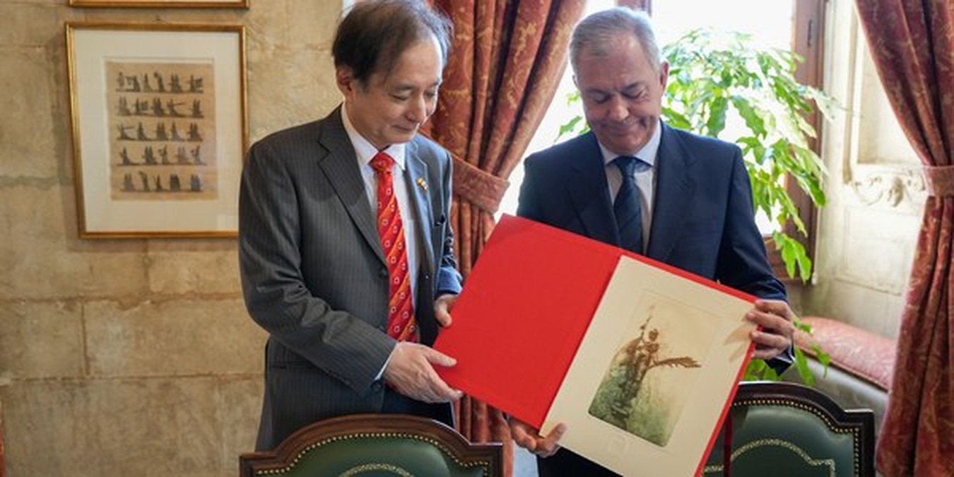 Seville mayor receives Japanese ambassador to strengthen cultural ties