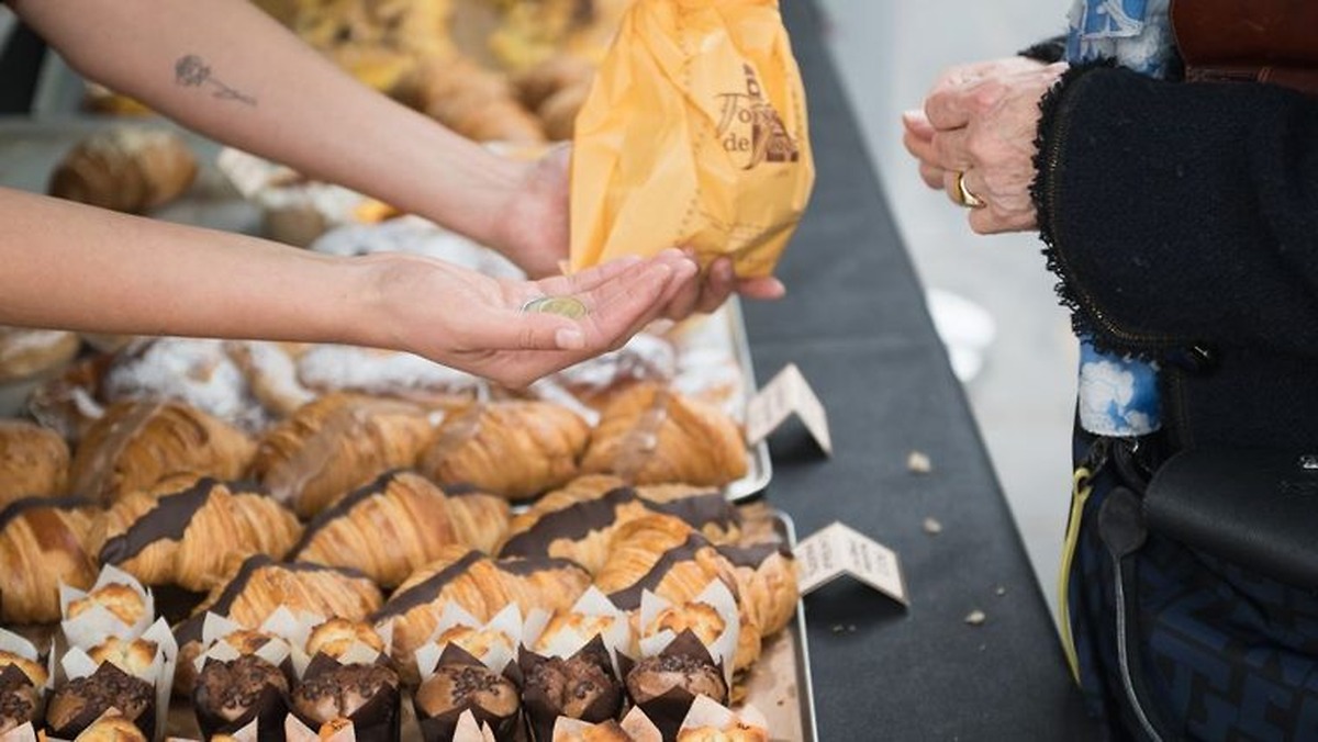 new bonus consum initiative launched to support local commerce in barcelona
