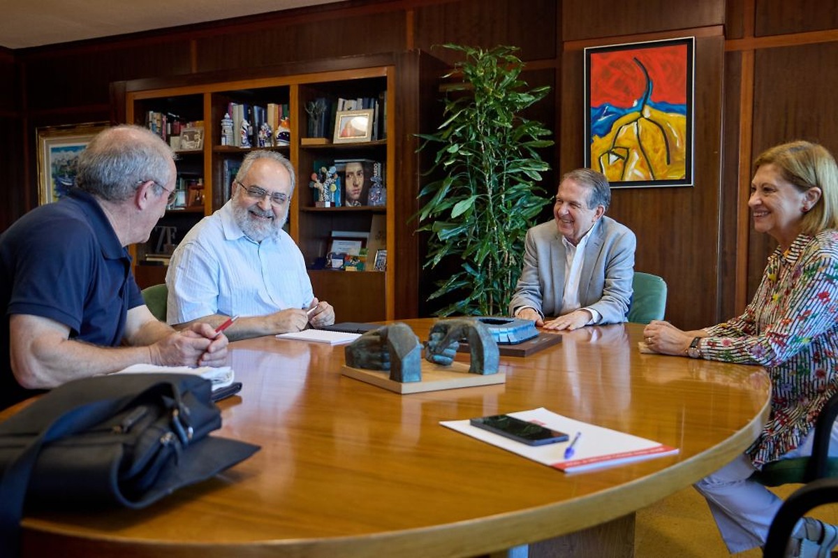 Vigo mayor expresses concern over rising healthcare wait times