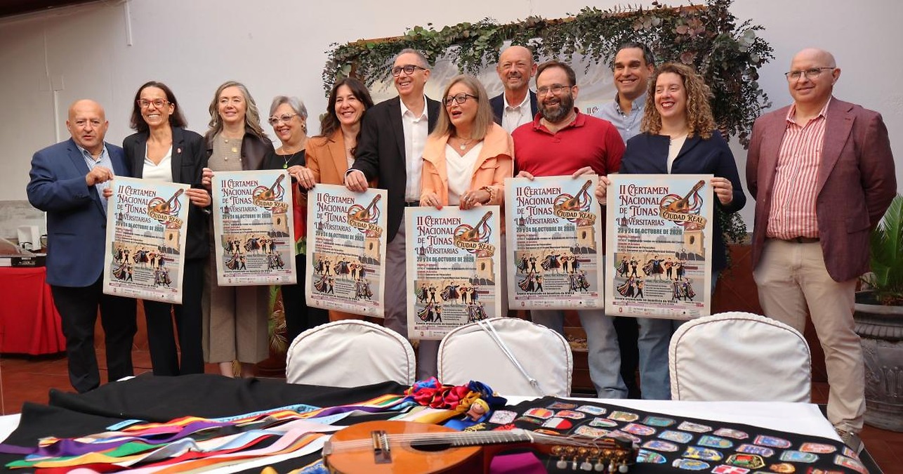 Blanca Fernández highlights solidarity at the II national tunas competition in Ciudad Real